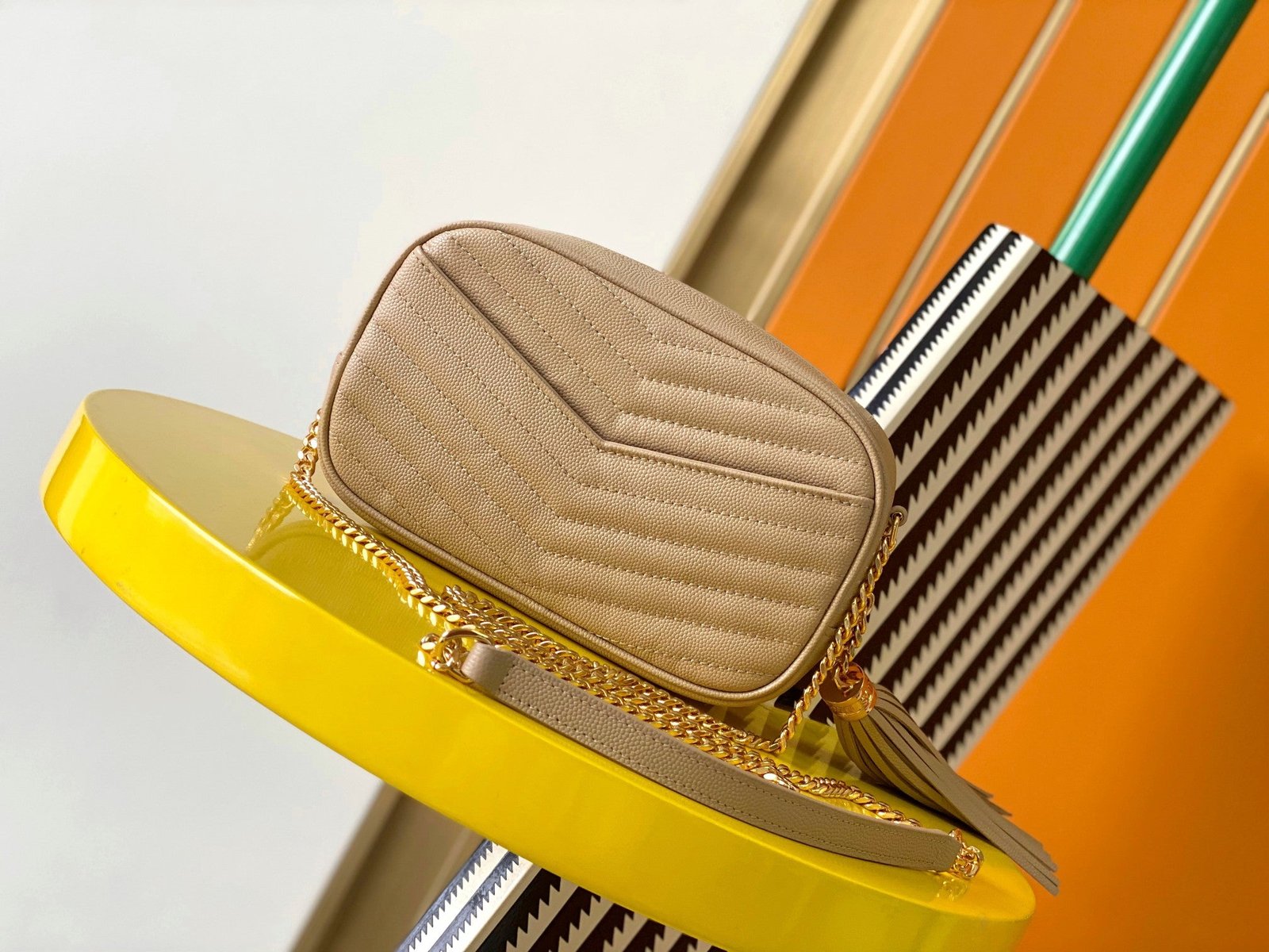 MINIBOLSO LOU DE PIEL ACOLCHADA YSL - Imagen 5