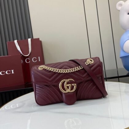 Bolso de hombro GG Marmont pequeño Gucci