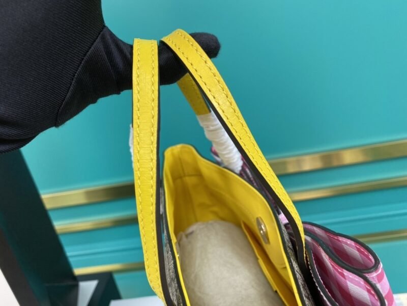 Tote Infantil GG con Lazo de Cuadros GUCCI - Imagen 21