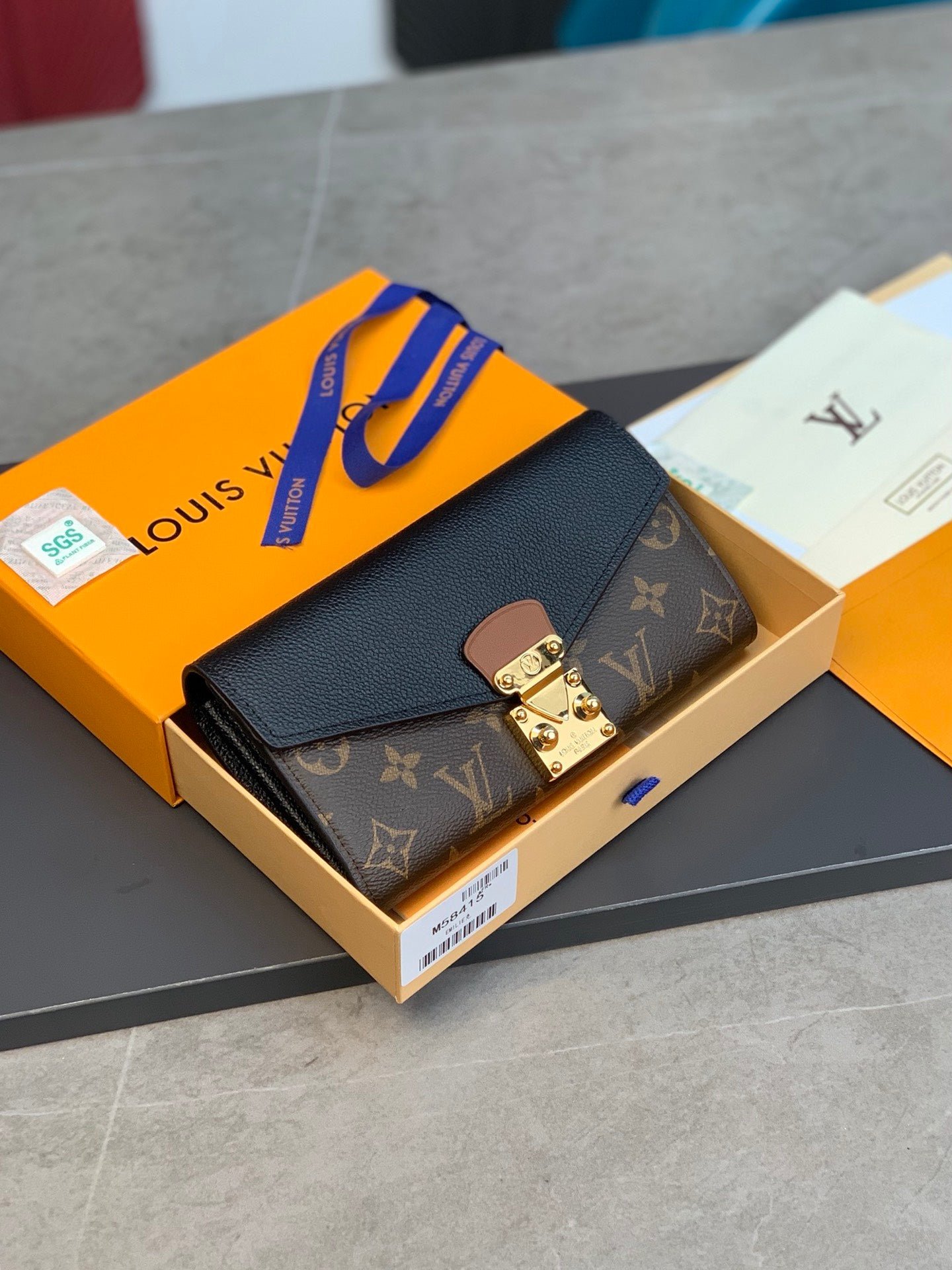 Cartera Pallas LOUIS VUITTON