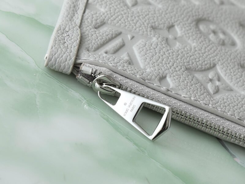 Bolso CarryAll PM Louis Vuitton - Imagen 12