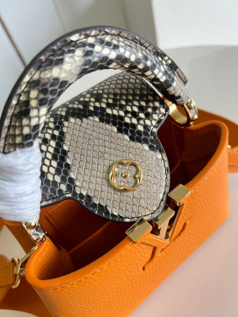 Bolso Capucines Mini Louis Vuitton - Imagen 6