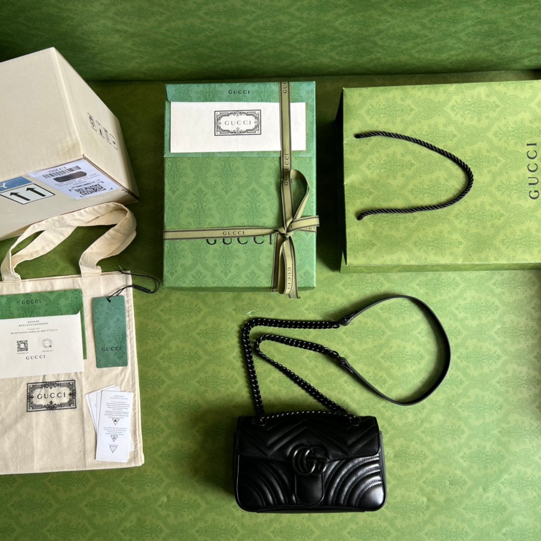 Minibolso de Hombro GG Marmont GUCCI