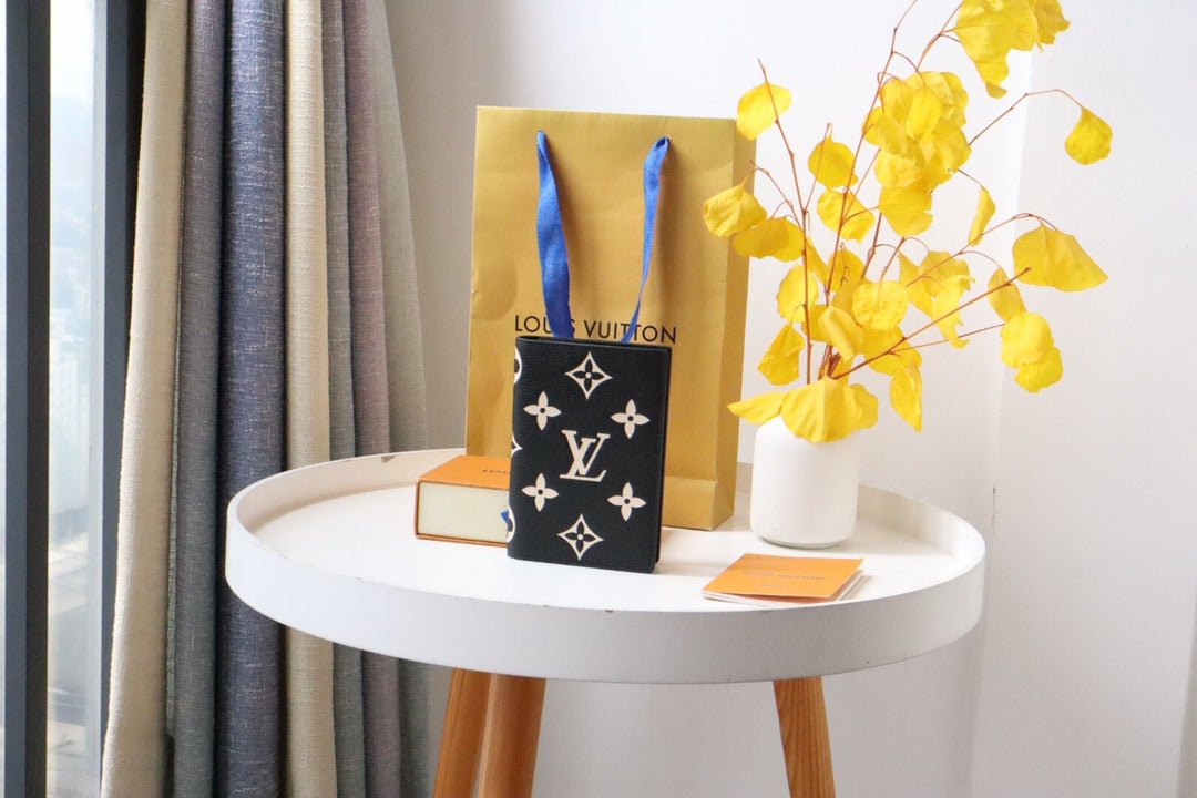 Funda de pasaporte LOUIS VUITTON