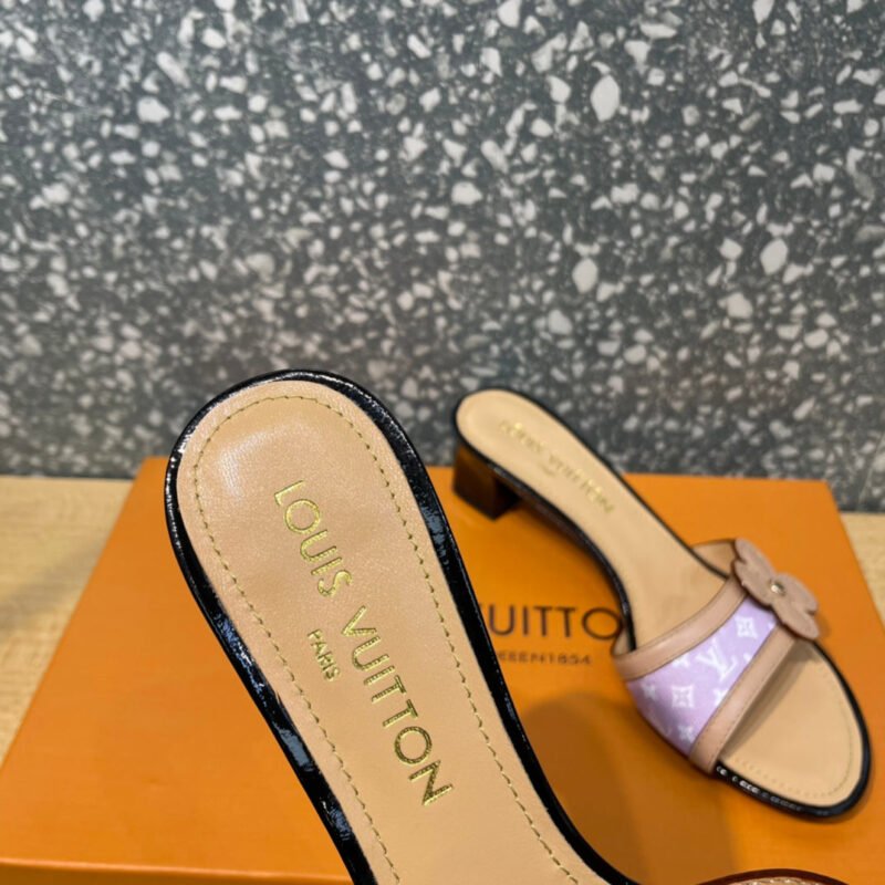 SANDALIA DE TACON LOUIS VUITTON - Imagen 6
