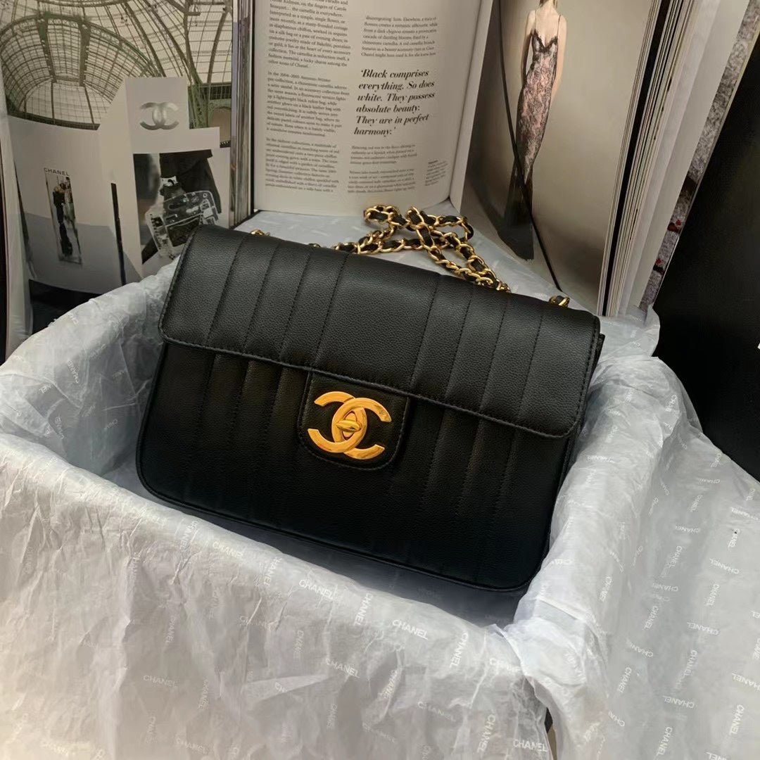 Bolsa de hombro Mademoiselle Classic Flap Jumbo CHANEL