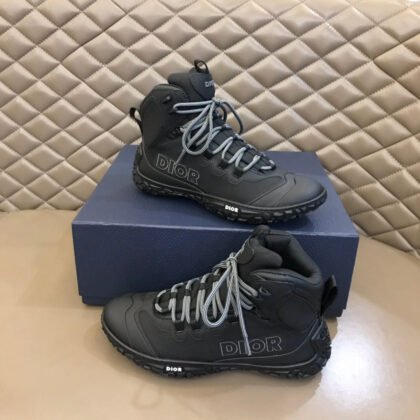 Sneaker caña alta DIOR