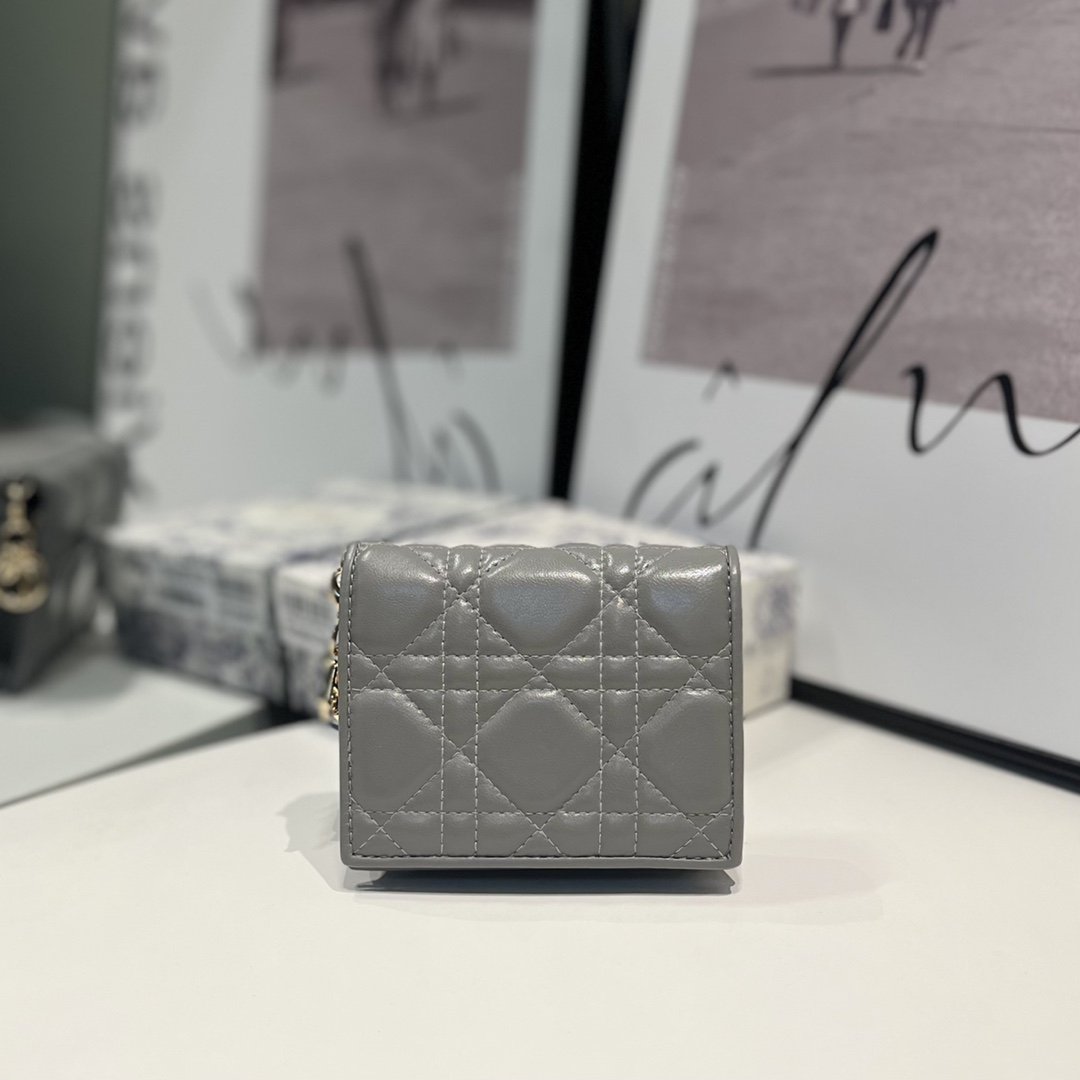 Cartera mini Lady Dior Gardenia