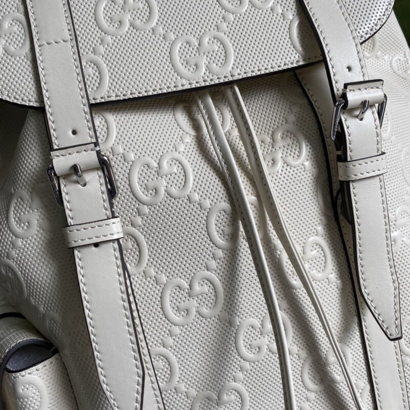 Mochila con GG en relieve GUCCI - Imagen 5