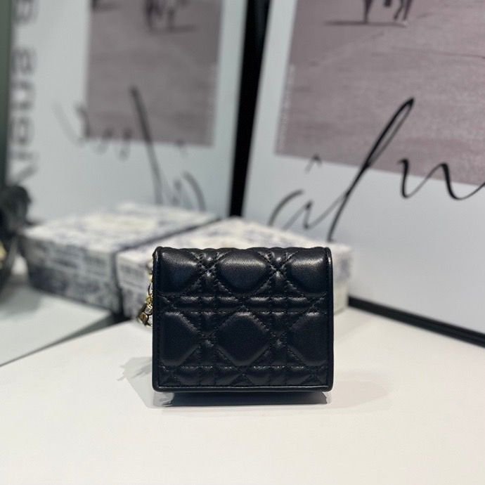 Cartera mini Lady Dior Gardenia