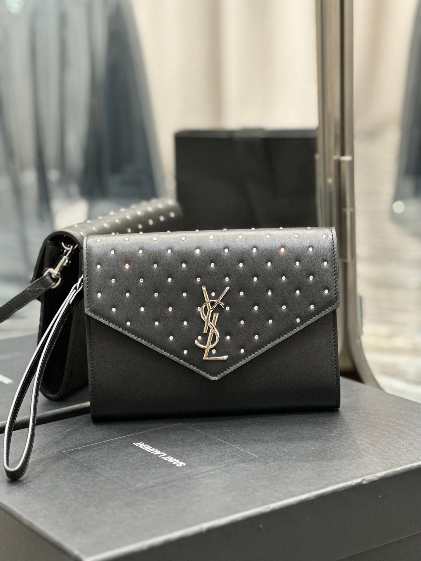 Cartera con solapa Cassandre Matelassé YSL