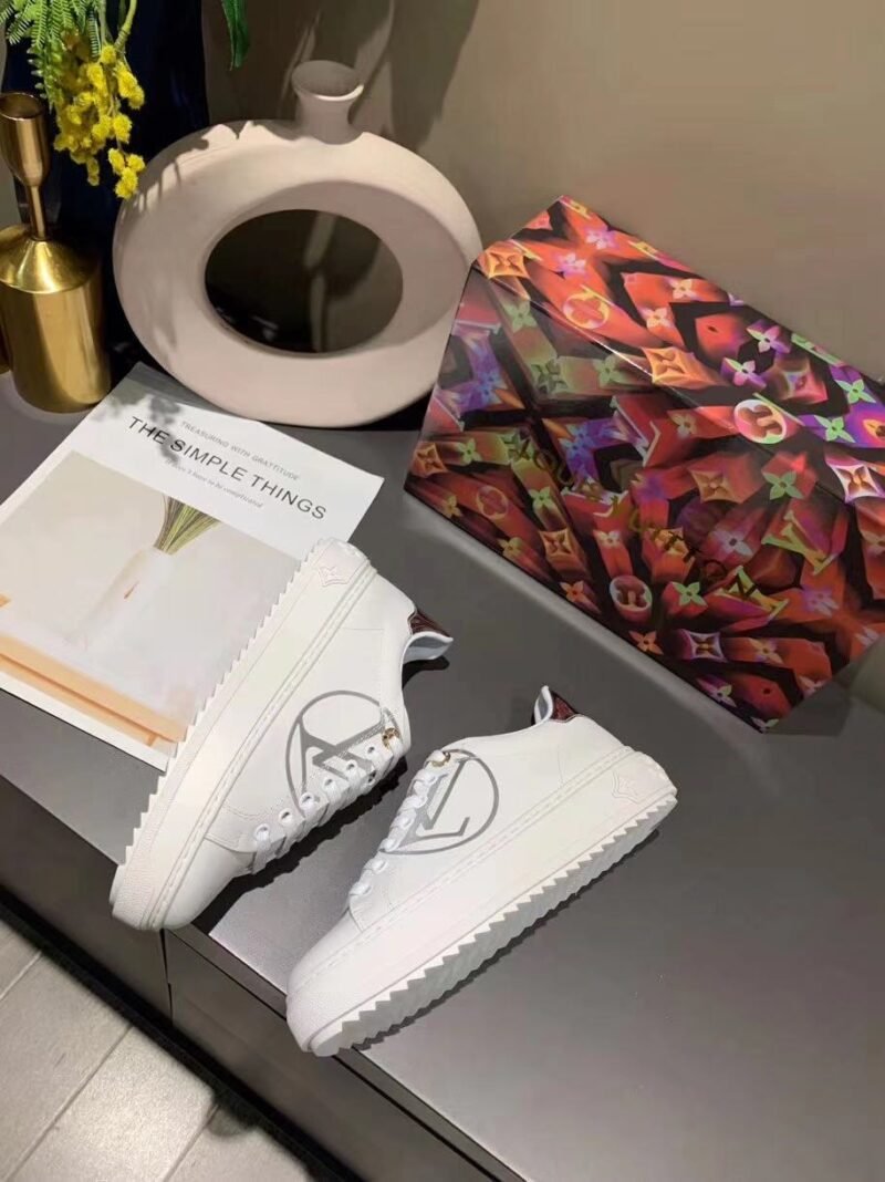 ZAPATILLA DEPORTIVA TIME OUT Louis Vuitton - Imagen 3
