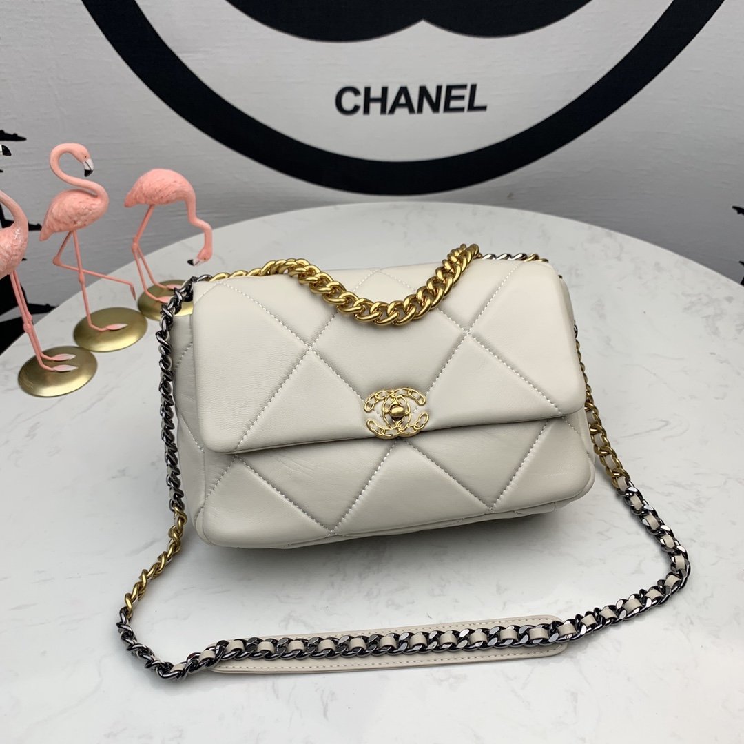 Bolso CHANEL 19