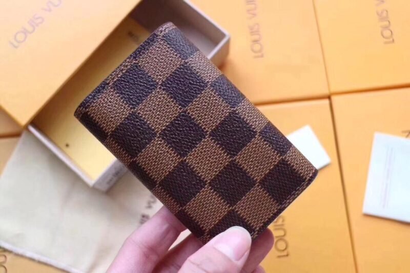 ESTUCHE PORTALLAVES 6 Louis Vuitton - Imagen 2