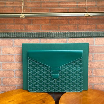 Pochette GOYARD