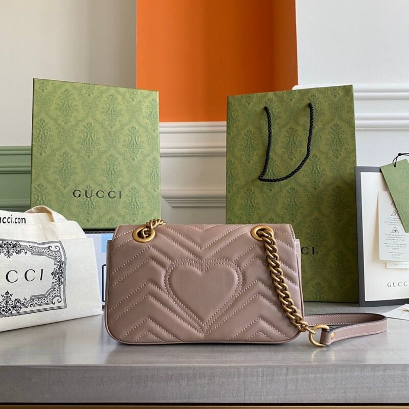 Minibolso GG Marmont de matelassé GUCCI - Imagen 3