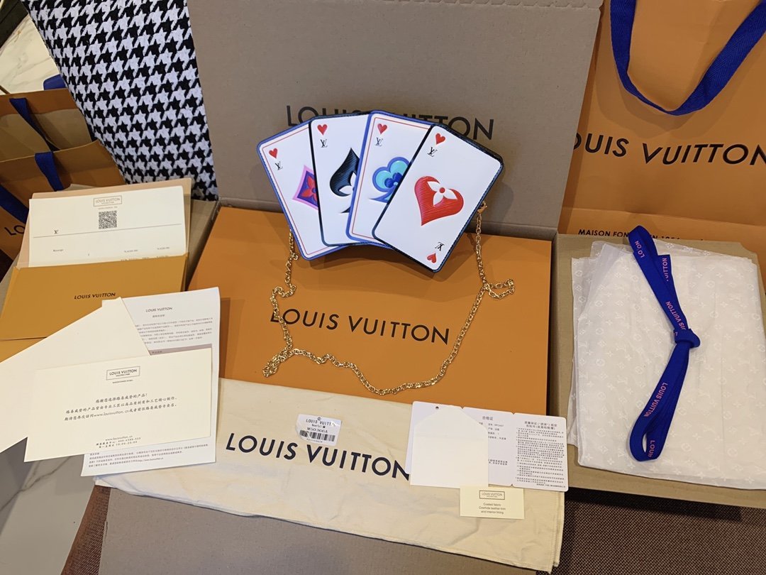 Bolso Game On Pochette Cartes Louis Vuitton