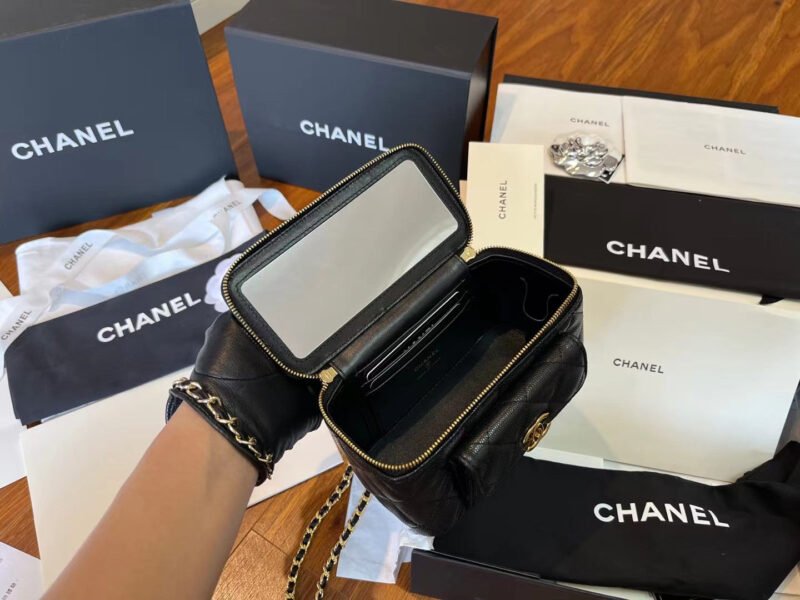 Vanity case con cadena Chanel - Imagen 7