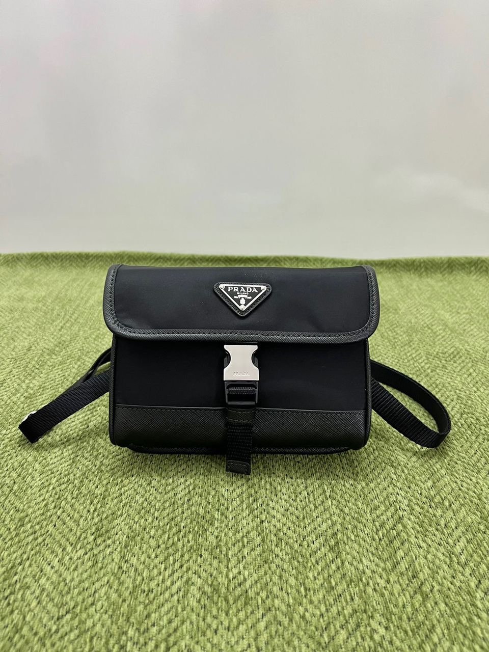 Funda para smartphone de Re-Nylon PRADA