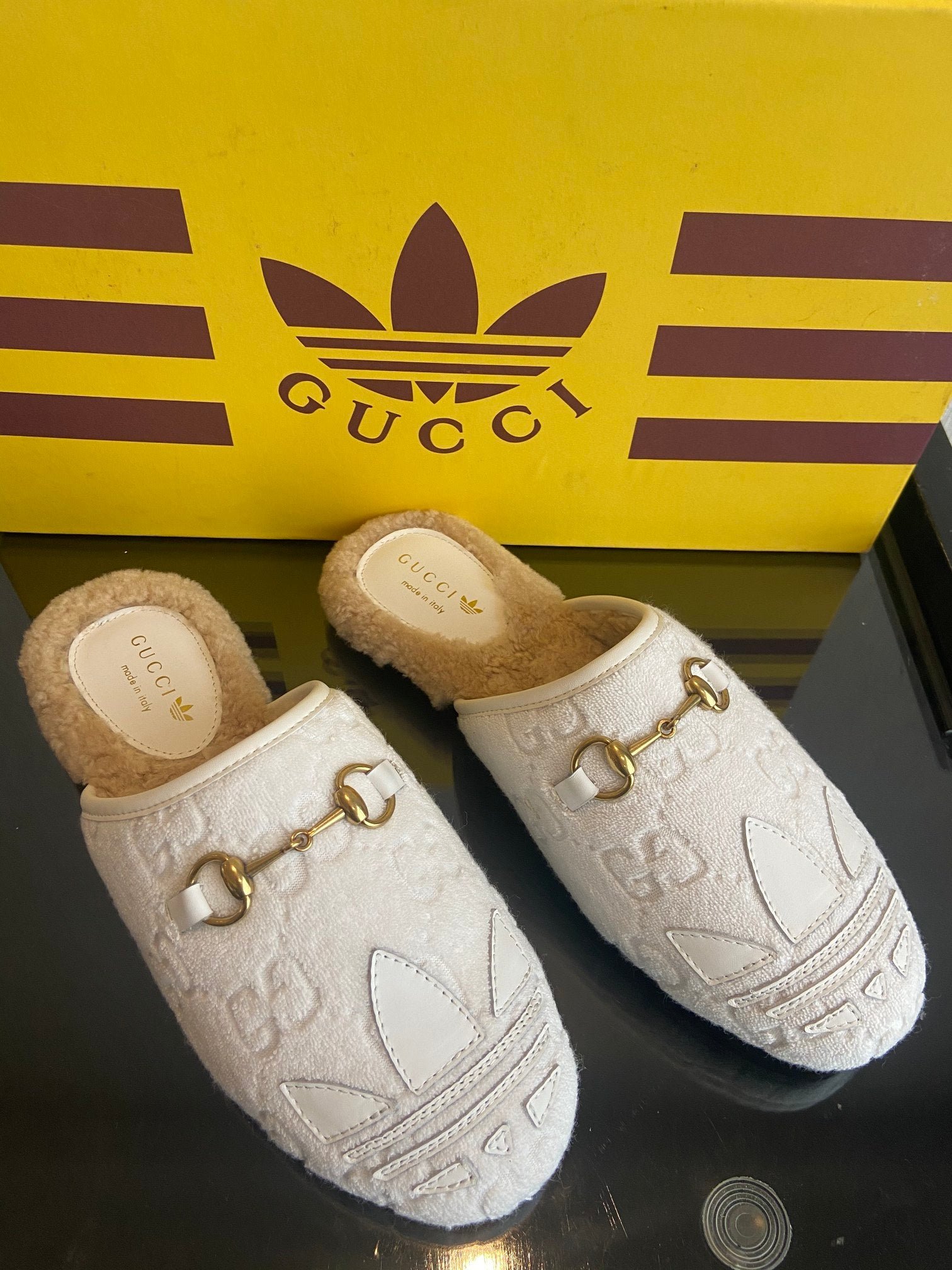 Chancla Adidas x Gucci