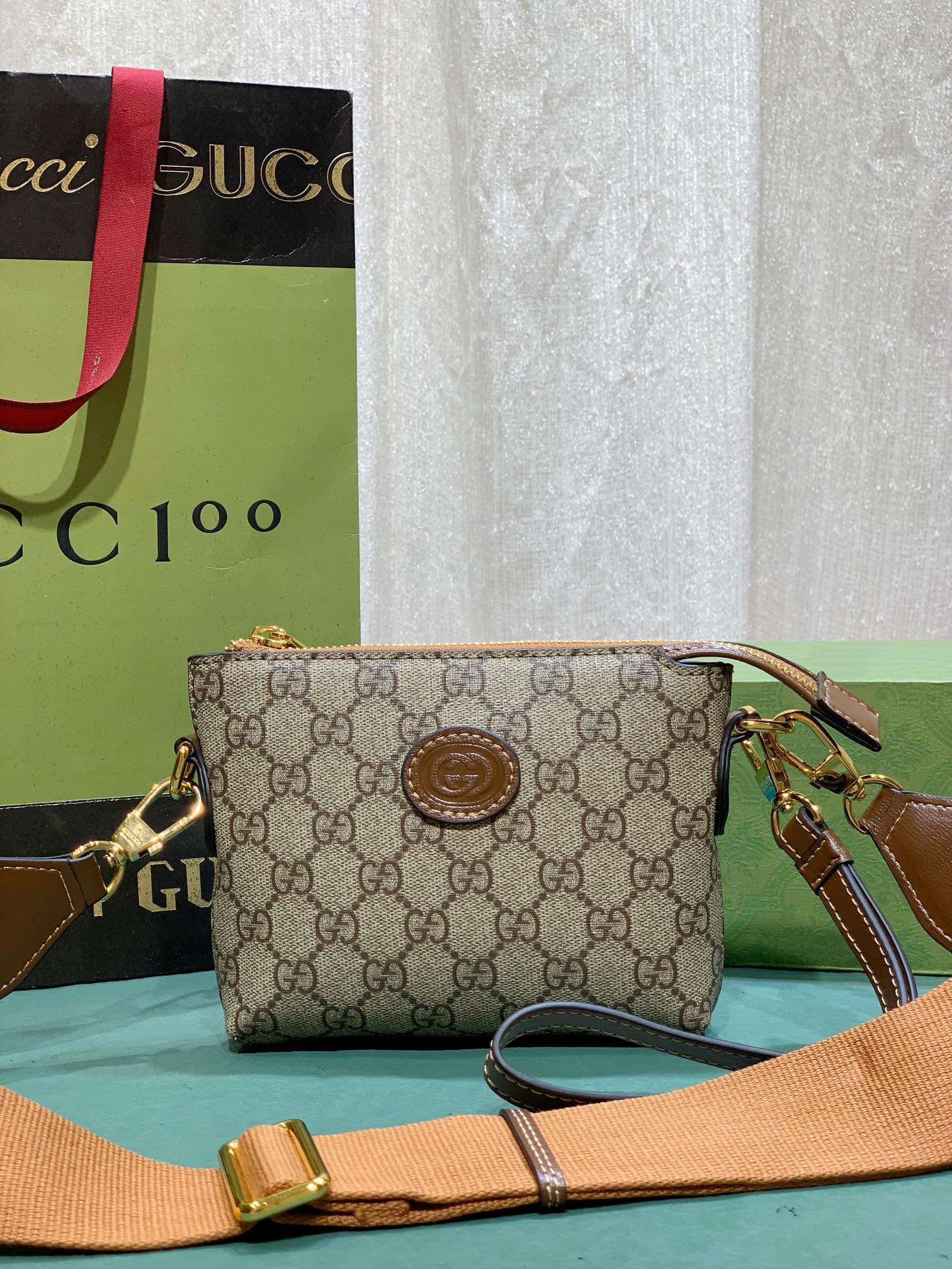 Bolso mensajero Gucci