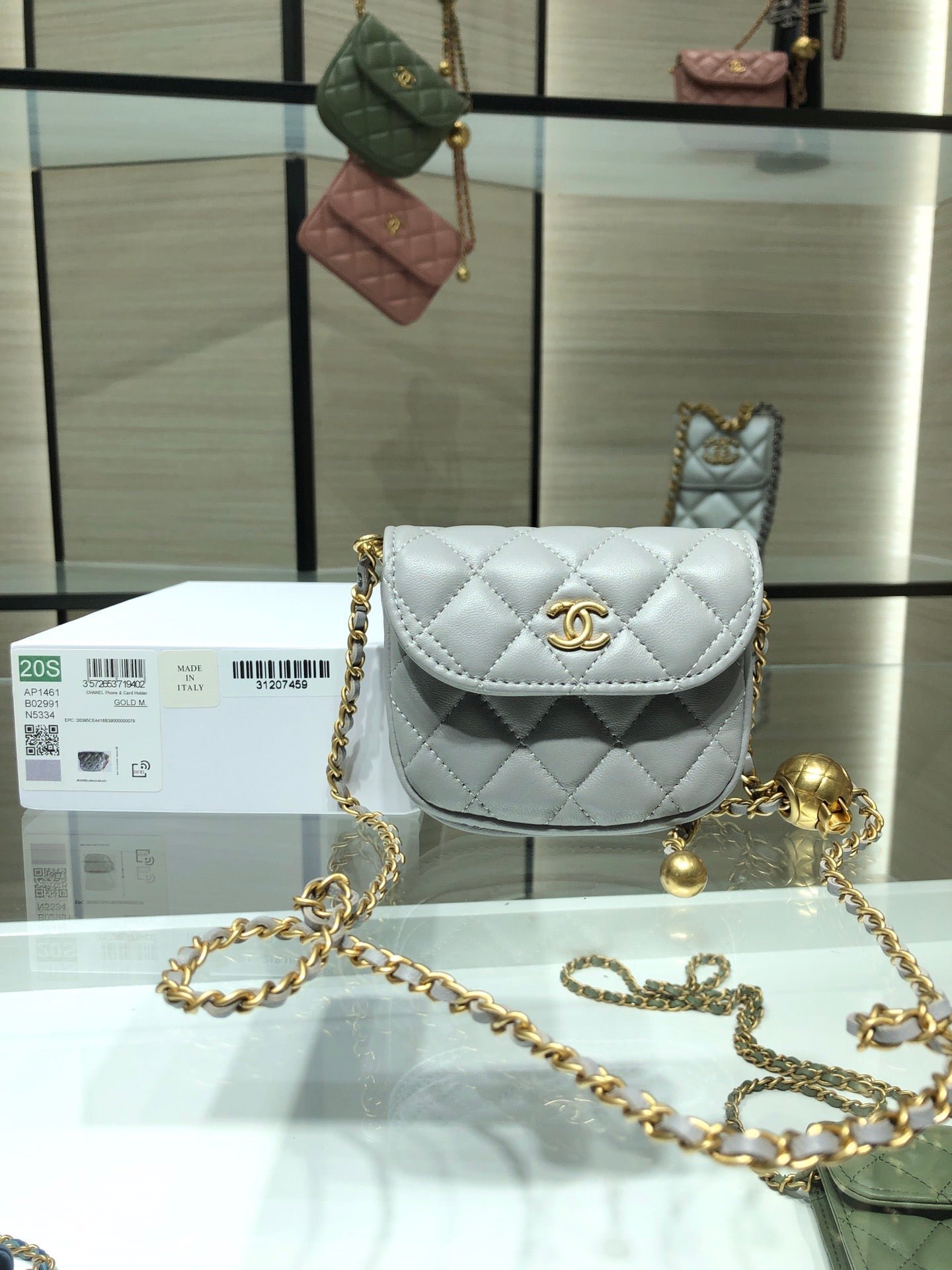 Cartera de mano con cadena Chanel