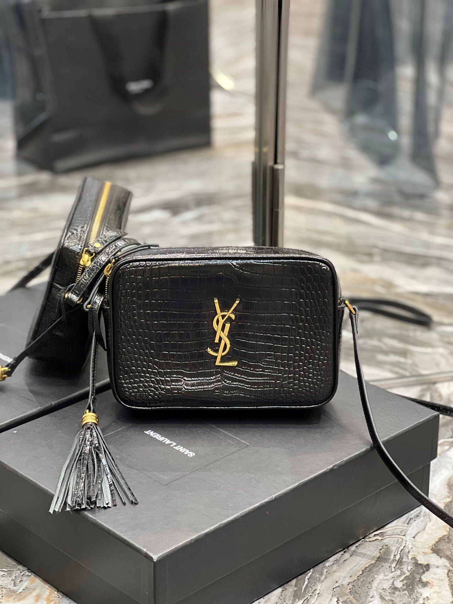 BOLSO LOU CAMERA YSL