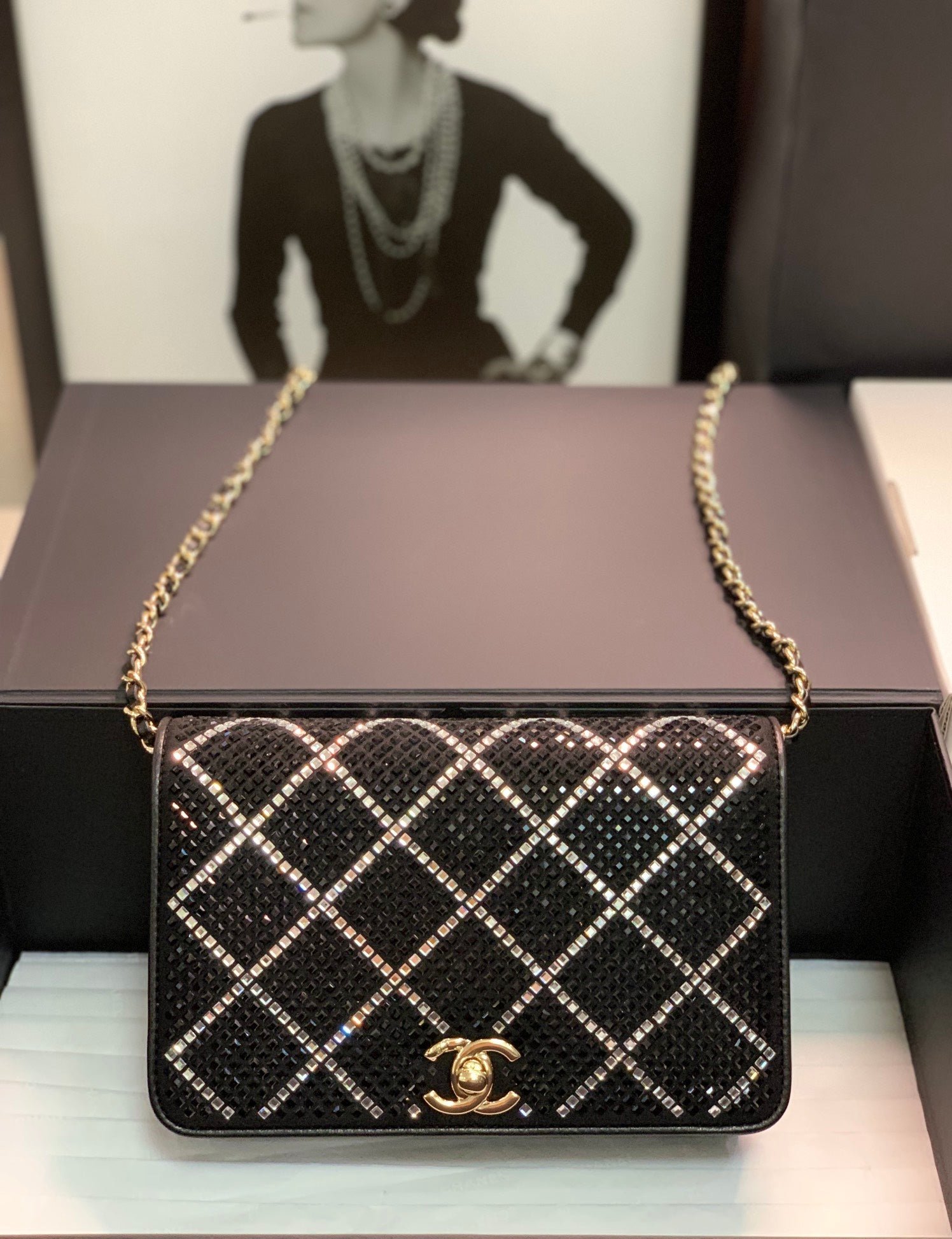Cartera de mano con cadena Chanel