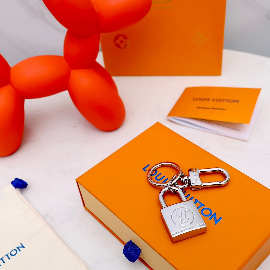 Llavero LV Padlock Louis Vuitton