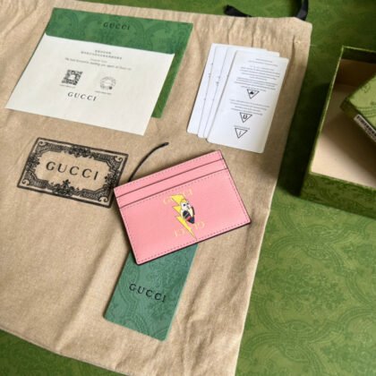 Tarjetero con estampado de Gucci y Bananya