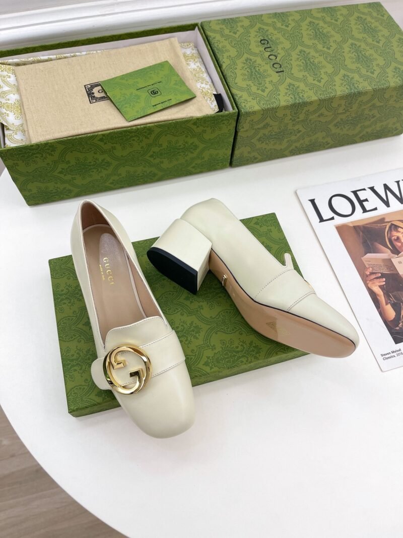 Zapato de salón Gucci Blondie de tacón medio - Imagen 5