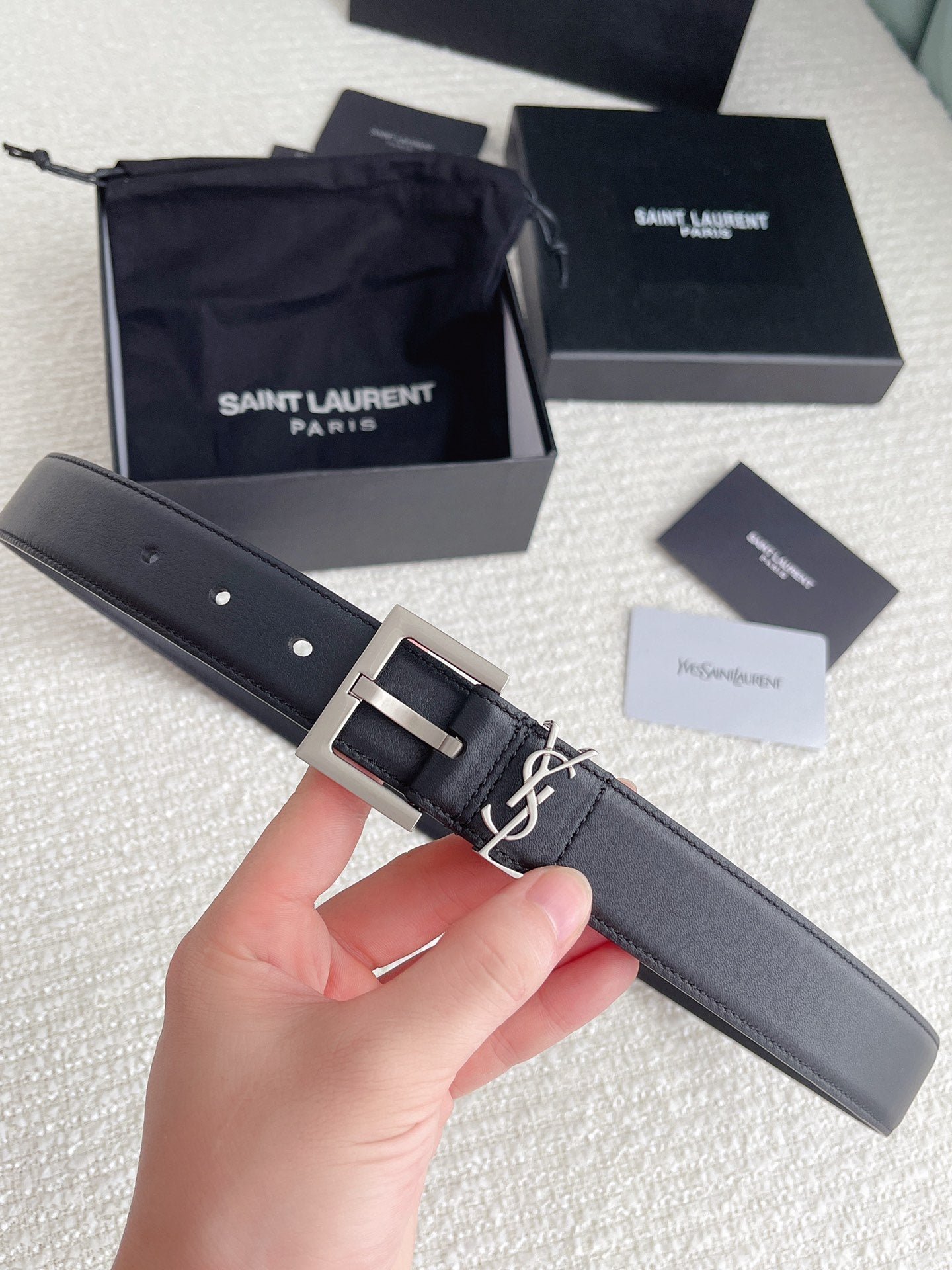 Cinturón de hebilla cuadrada YSL