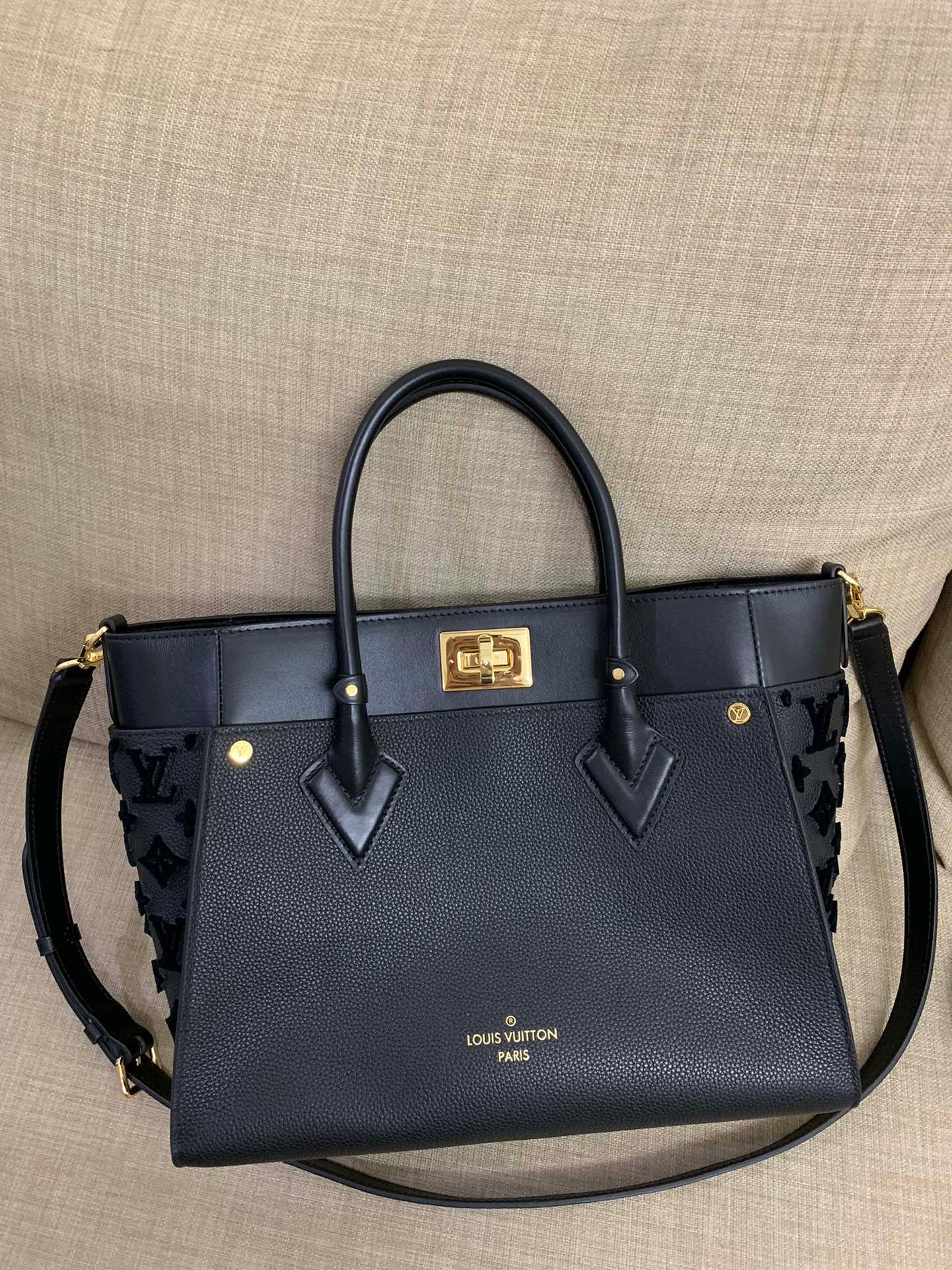 BOLSO ON MY SIDE Louis Vuitton