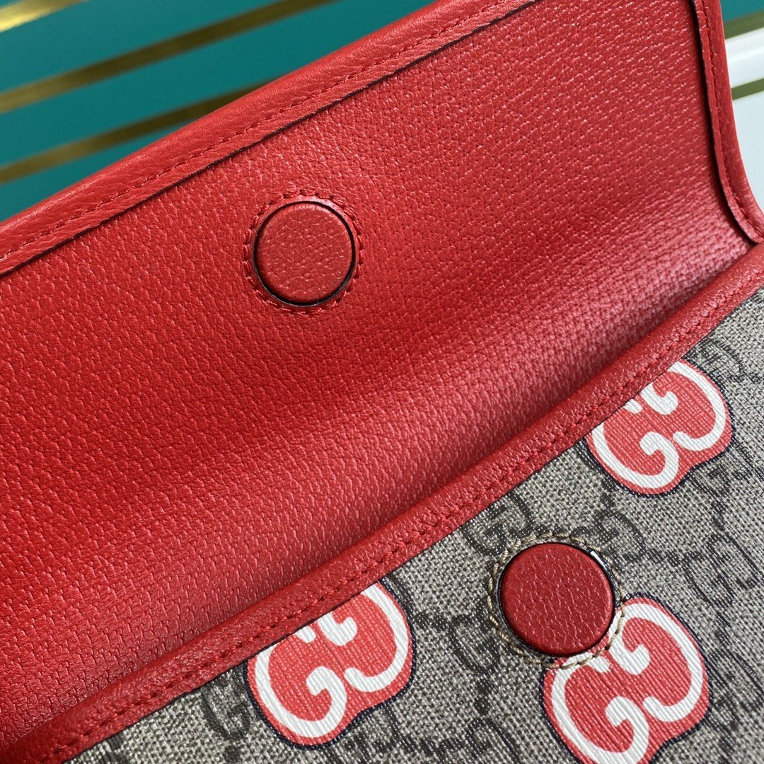 Riñonera San Valentín chino GUCCI - KJ PLUS