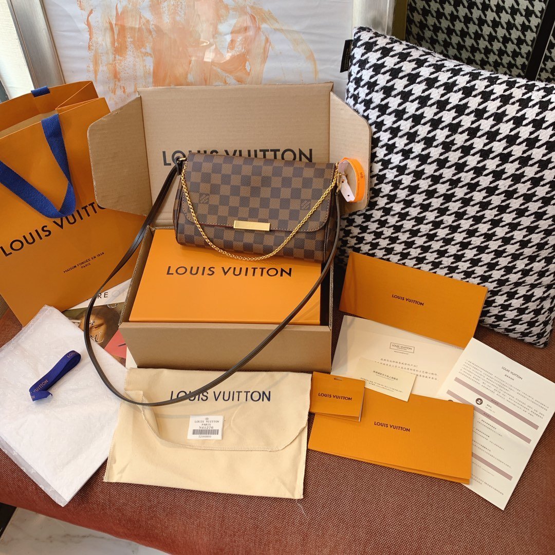 BOLSO FAVORITE MM Louis Vuitton