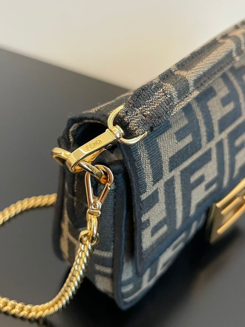 Bolso Baguette Mini Fendi - Imagen 4