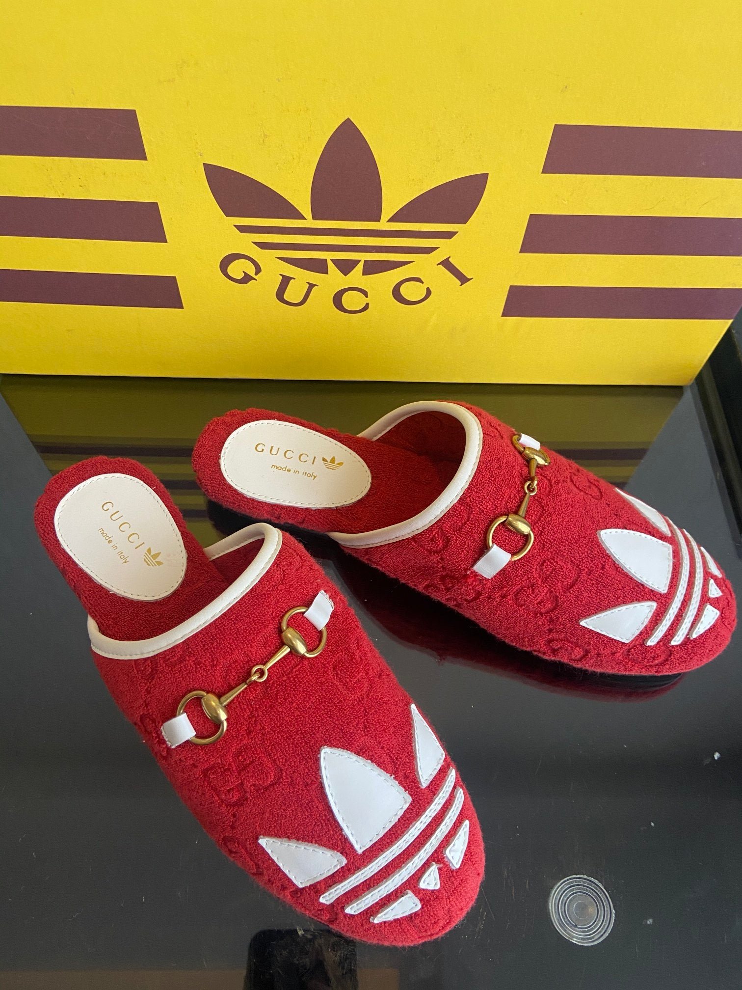 Chancla Adidas x Gucci