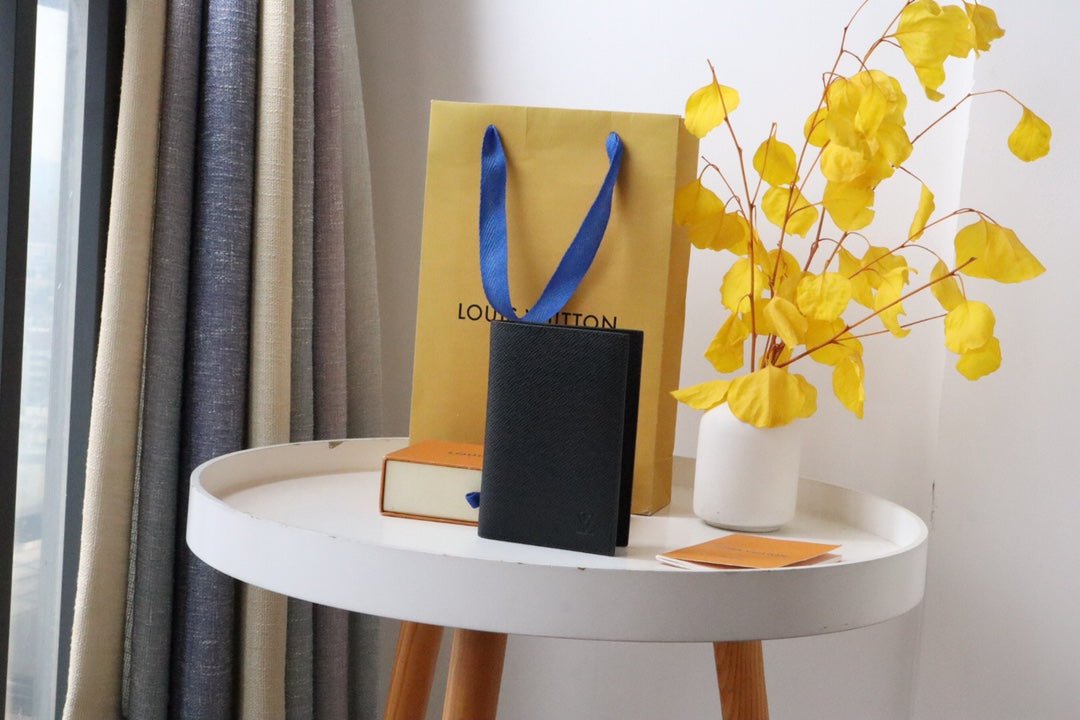 Funda de pasaporte LOUIS VUITTON