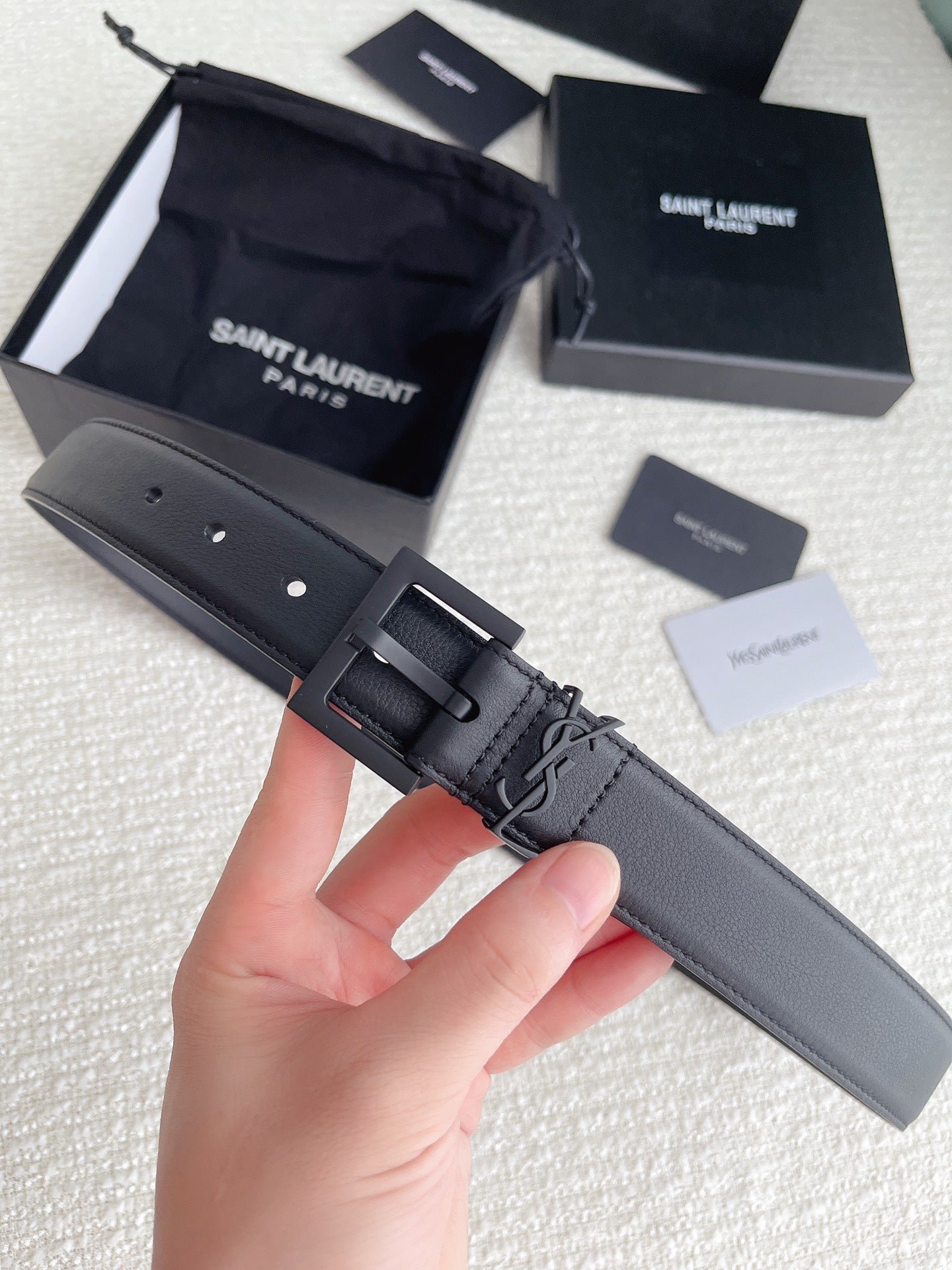 Cinturón de hebilla cuadrada YSL