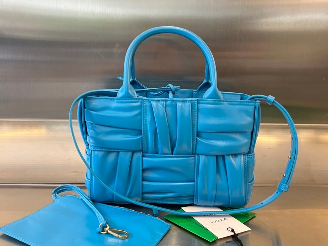 Bolso mini arco BOTTEGA VENETA