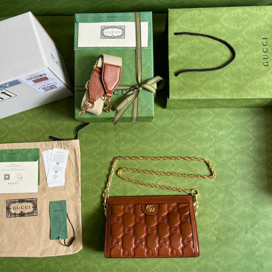 Bolso de hombro en piel matelassé con GG