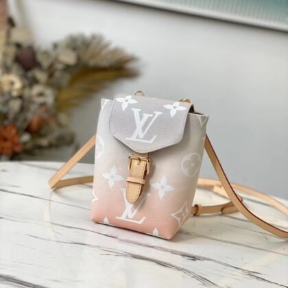 TINY BACKPACK Louis Vuitton