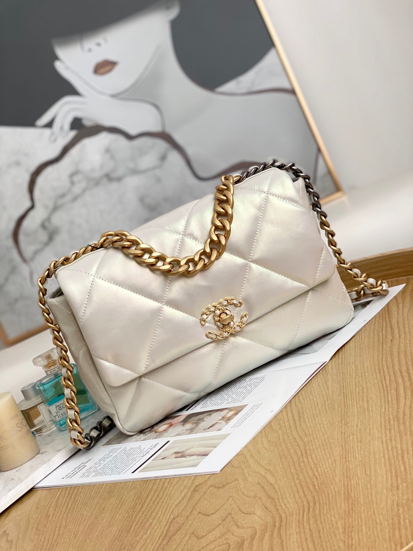 BOLSO GRANDE CHANEL 19