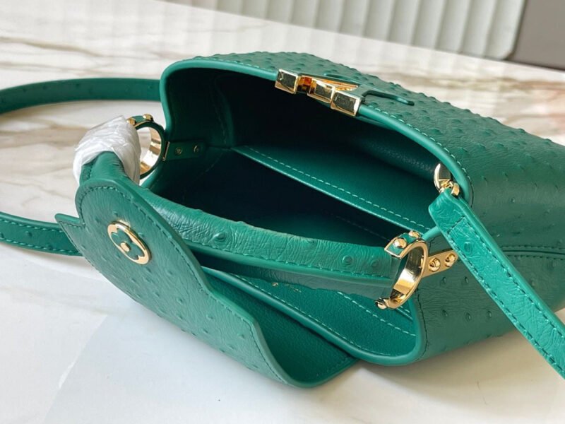 Bolso Capucines Mini Louis Vuitton - Imagen 2