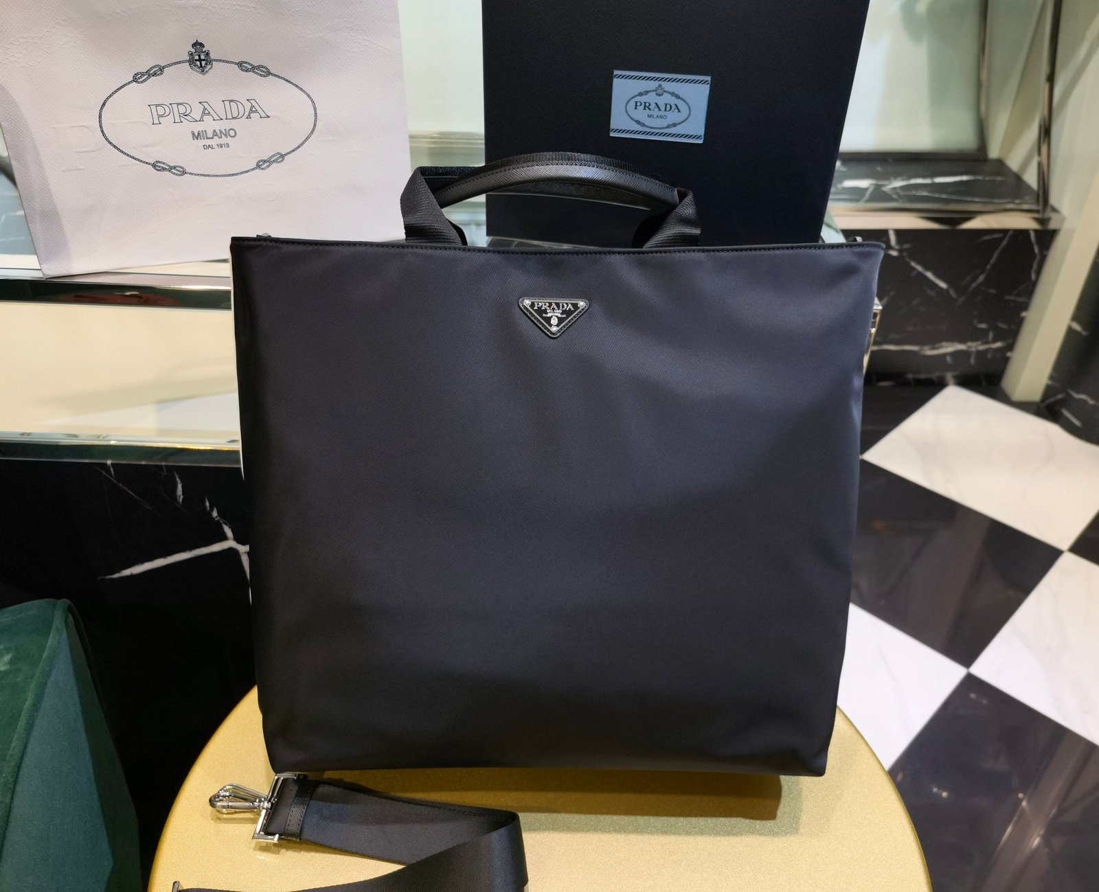 Bolso de Re-Nylon PRADA