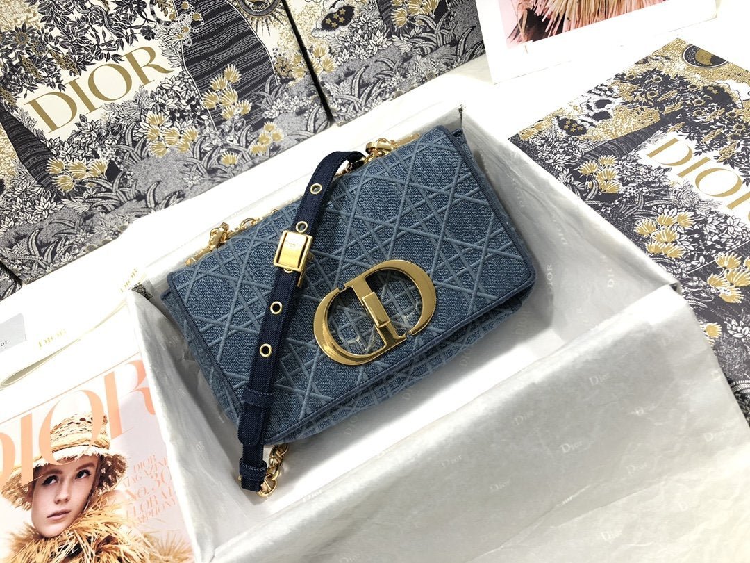 BOLSO PEQUEÑO DIOR CARO DIORAMOUR