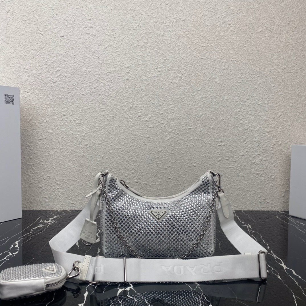 bolso de satén con cristales artificiales PRADA