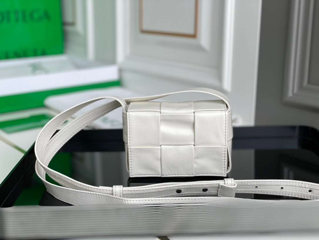 BOLSO MINI CASSETTE BOTTEGA VENETA