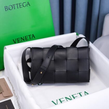 BOLSO CASSETTE BOTTEGA VENETA