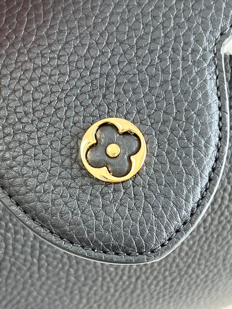 Bolso Capucines BB Louis Vuitton - Imagen 8